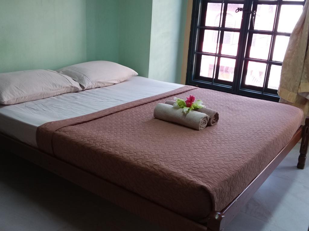 Oasis Guest House Куала-Лумпур Экстерьер фото